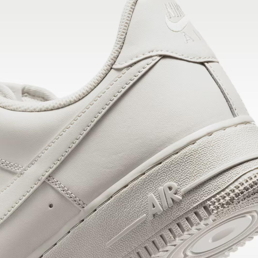 Cipő férfi Nike Air Force 1 '07 IH1698-003 - fehér