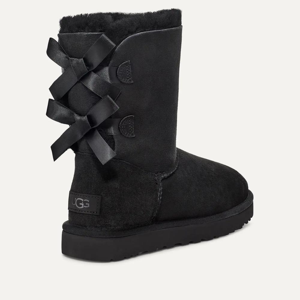 Cipő női UGG W Bailey Bow II 1016225-BLK - fekete