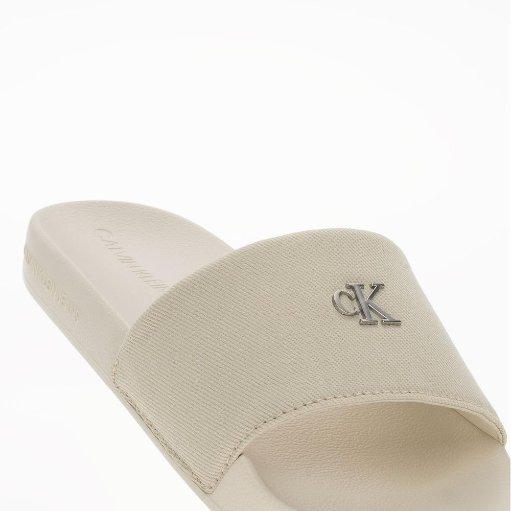 Flip Flop Calvin Klein Slide Monogram Hardware YW0YW01713-AEO - fehér
