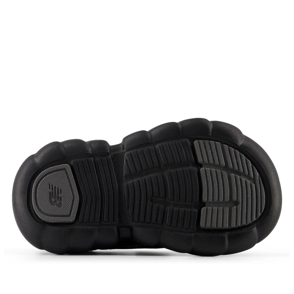 Gyermek szandál New Balance I230666 - fekete