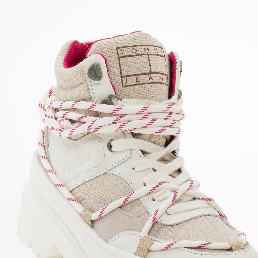 Cipő Tommy Jeans TJW Hybrid Boot EN0EN02338-YBI - bézs