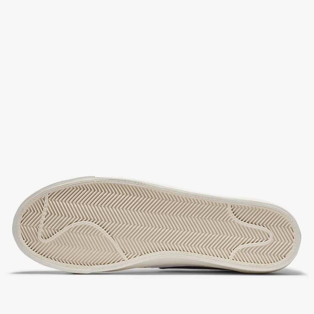 Cipő Nike Blazer Low '77 Vintage DA6364-101 - fehér