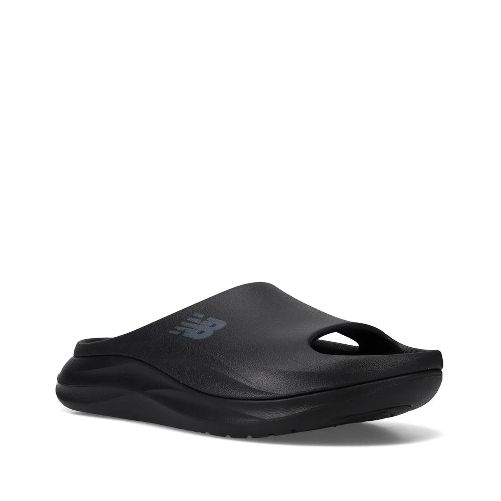 Férfi flip flop New Balance M6650332 - fekete