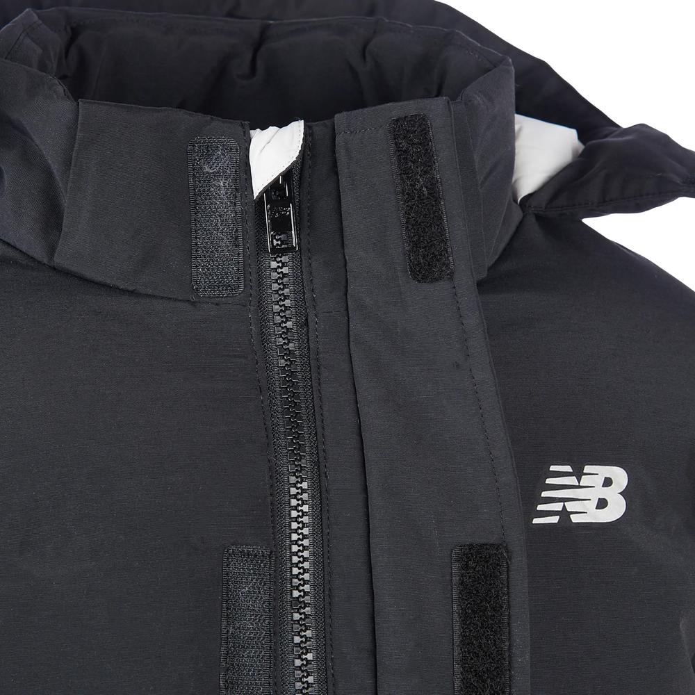 Gyerek dzseki New Balance LAKB0287BK - fekete