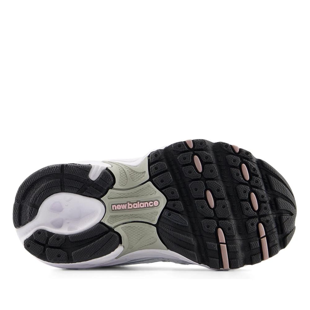 Gyermekcipő New Balance IZ530GK - fehér
