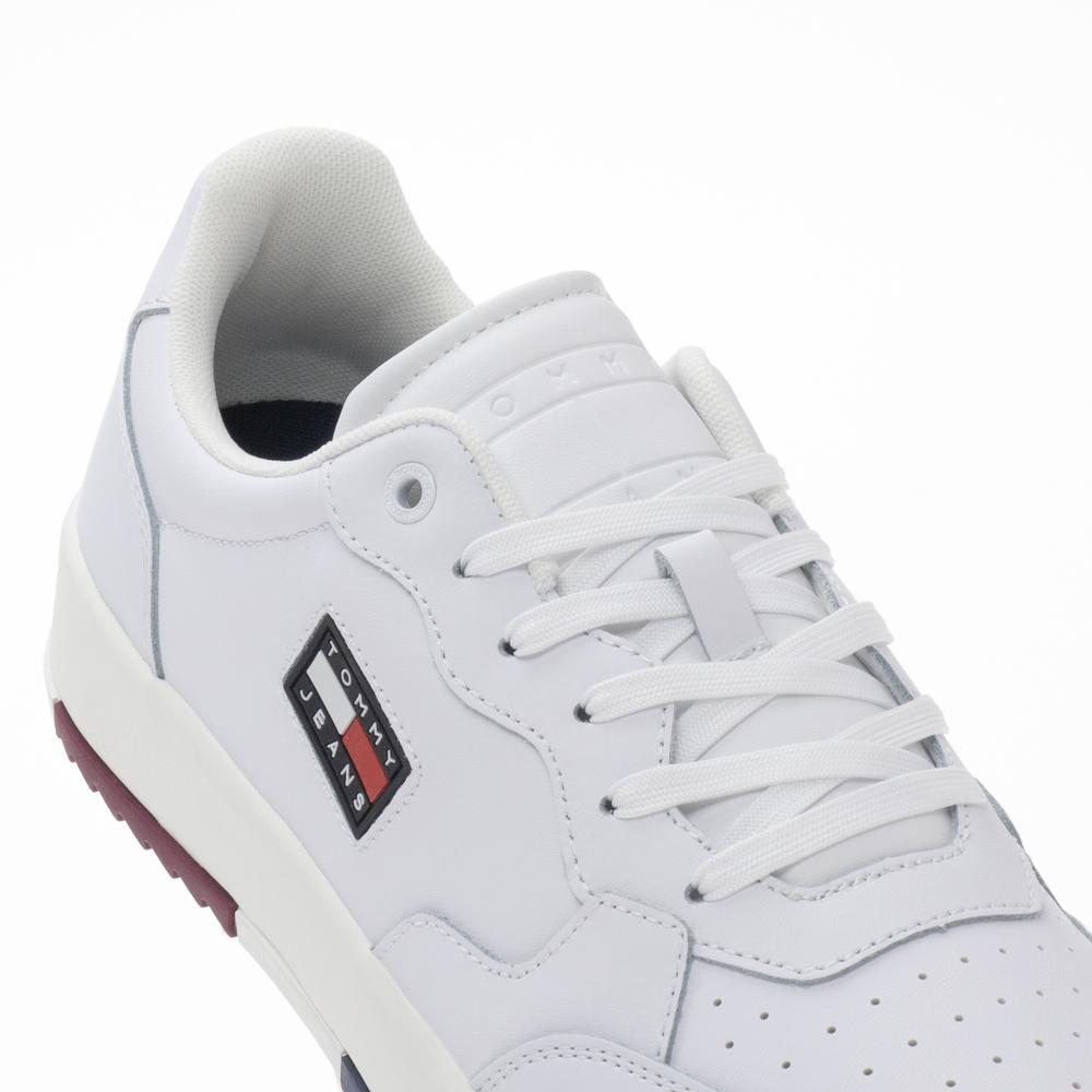 Cipő Tommy Jeans Essential Retro Leather Half Cleat EM0EM00899-YBR - fehér
