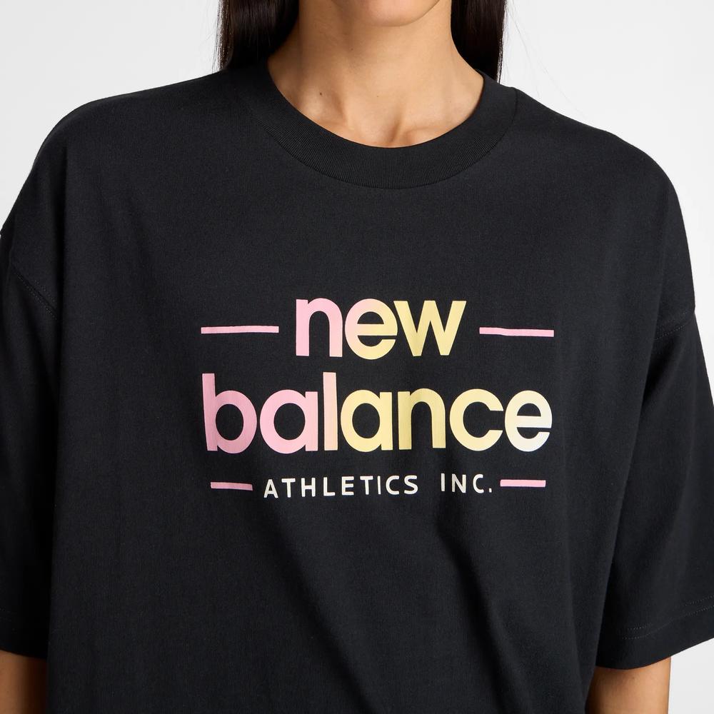 Női póló New Balance WT53916BK - fekete
