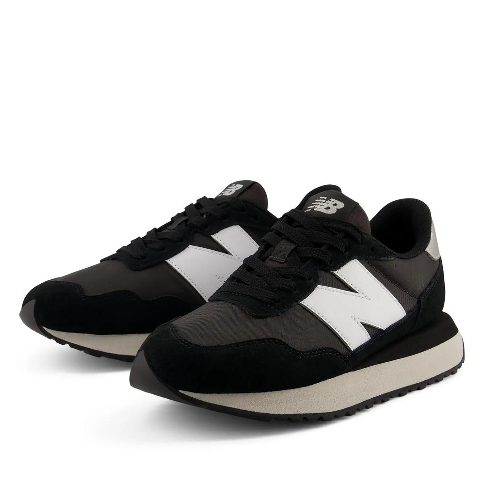 Női cipő New Balance W23731P - fekete
