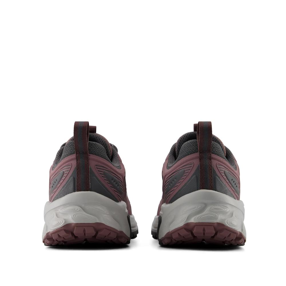 Női cipő New Balance 410 v9 W4102VL - gesztenyebarna