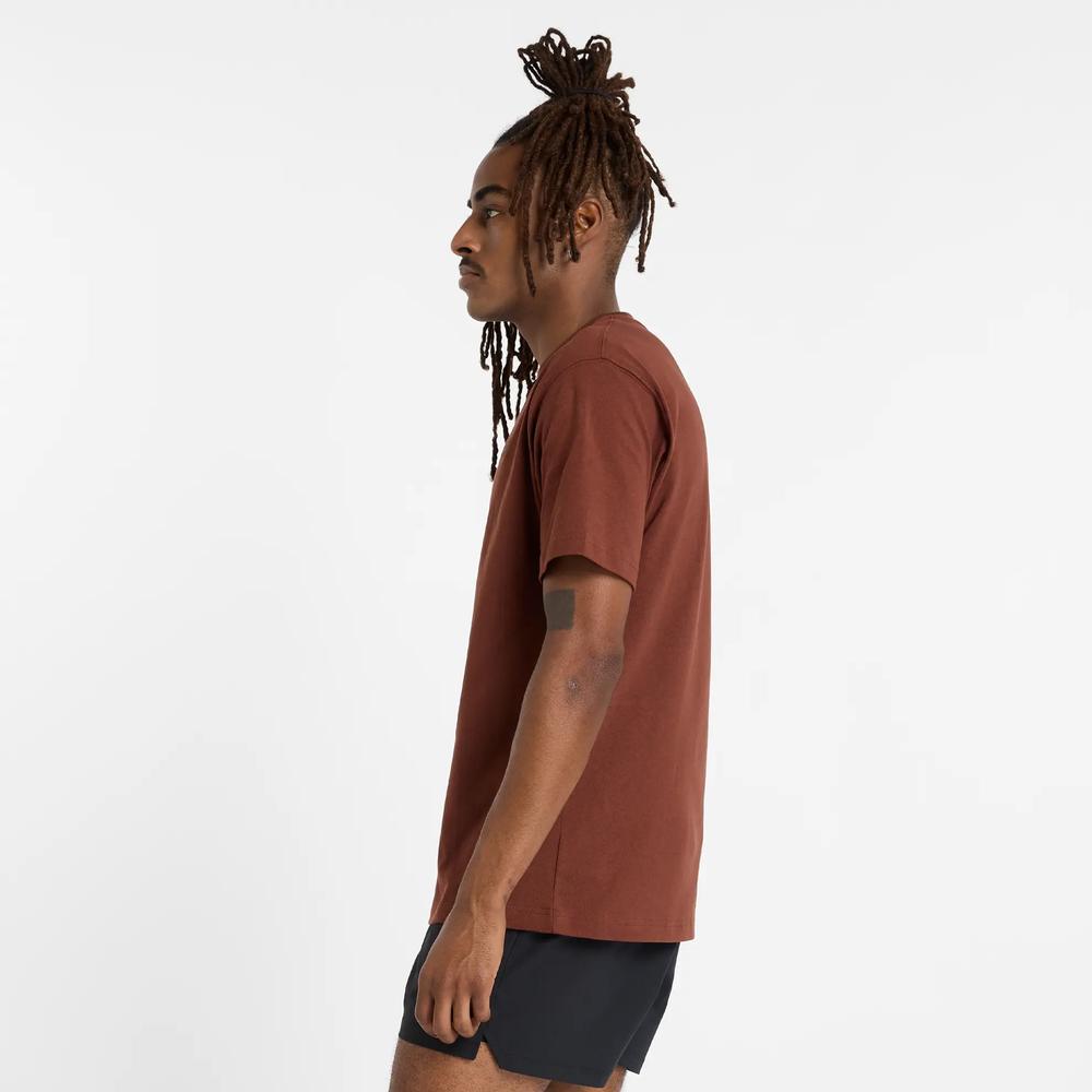 Férfi futópóló New Balance MT41533ROK - barna
