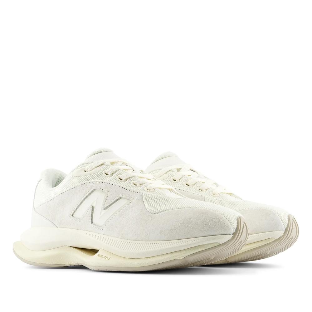 Unisex cipő New Balance UTFOA4U0 - bézs
