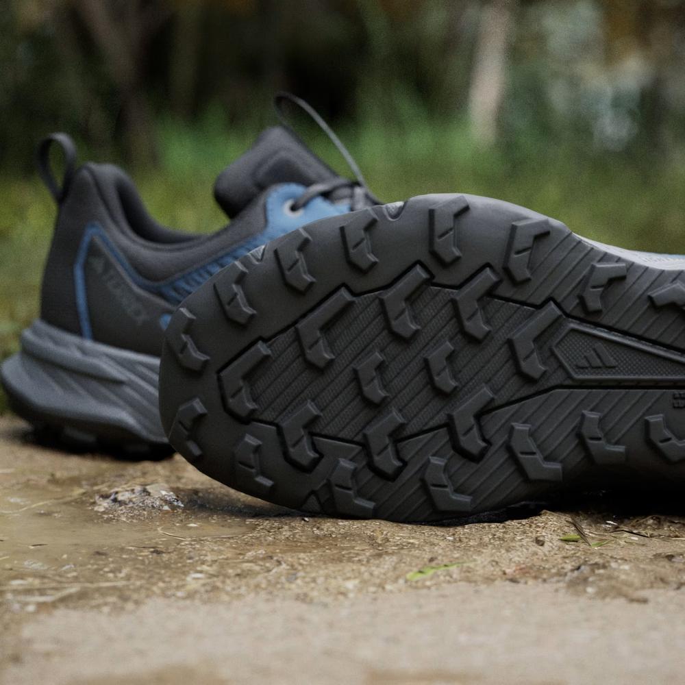 Cipő férfi adidas Terrex Tracefinder 2 Climaproof JR7769 - fekete