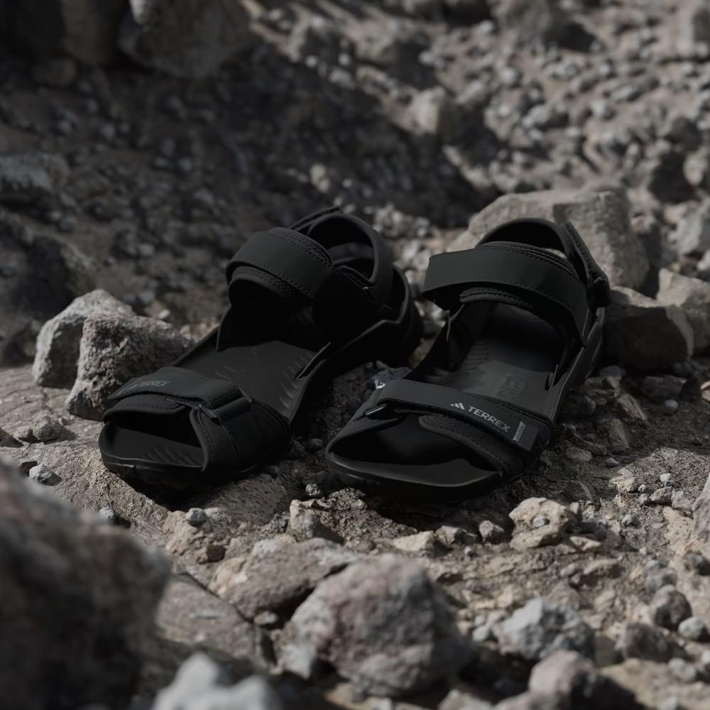 Férfi szandál adidas Terrex Hydroterra JQ2231 - fekete