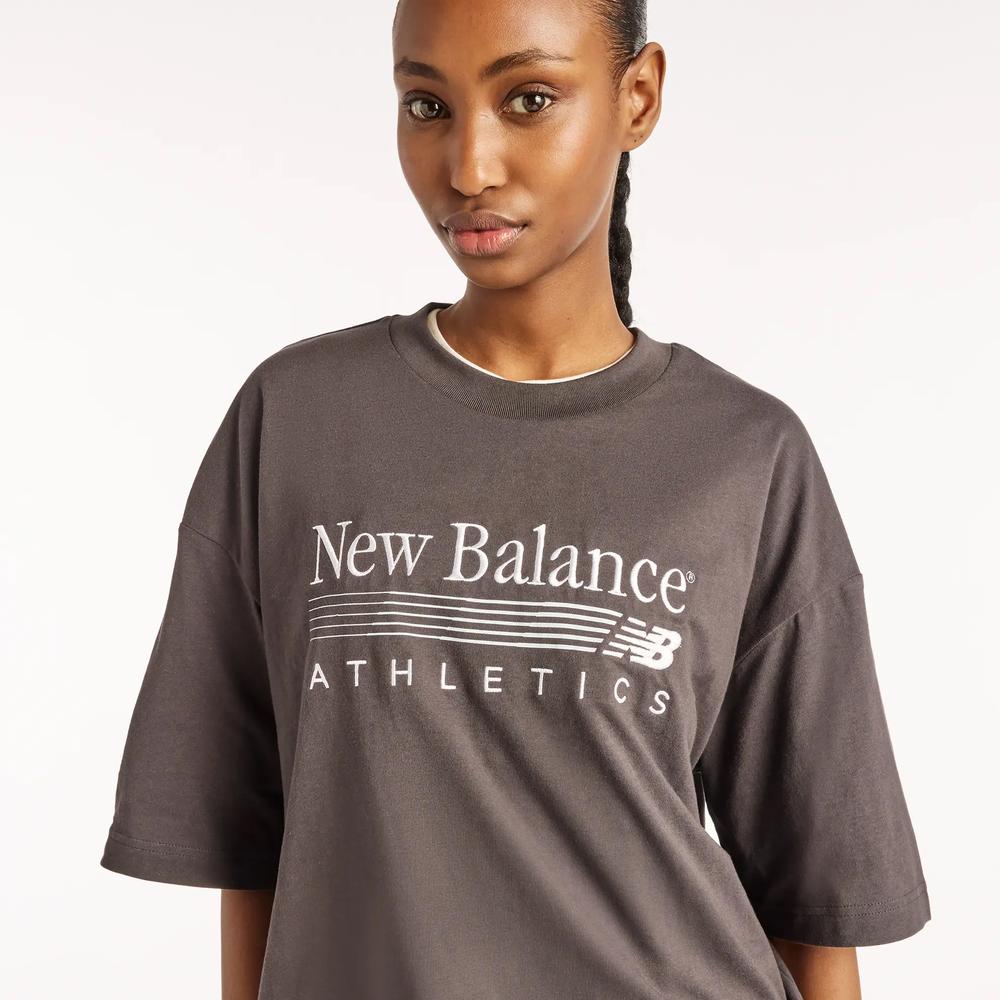 Női póló New Balance Trackside WT6297MKBLK - barna