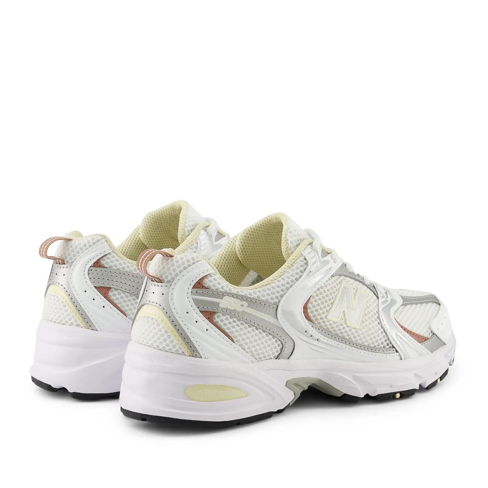 Unisex cipő New Balance MR530SGA - fehér