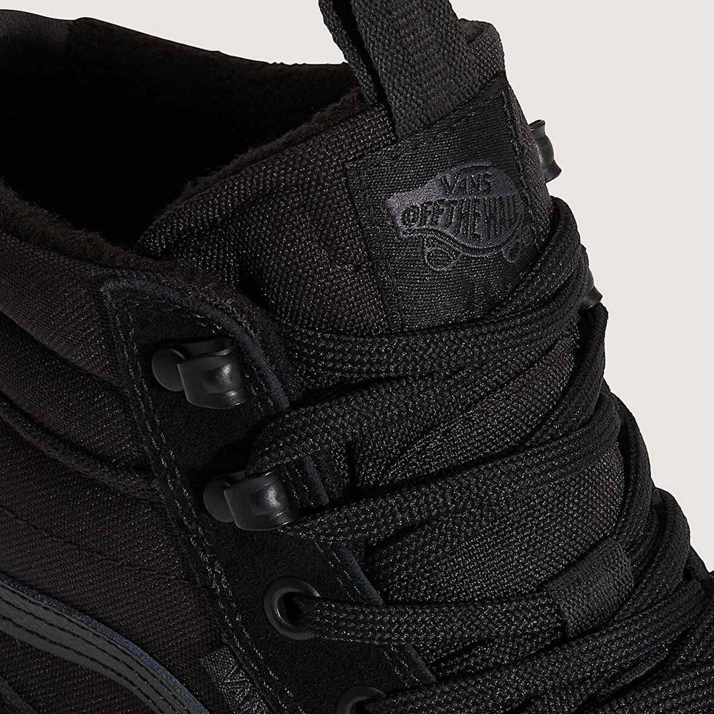 Férfi cipő Vans SK8-Hi Waterproof Insulated VN000DAQBKA1 - fekete