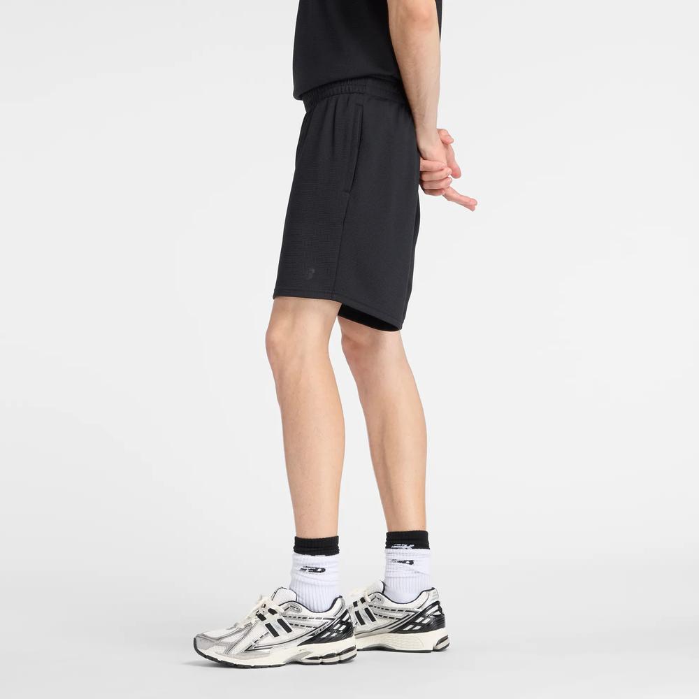 Férfi futónadrág New Balance MB61V17CBK - fekete