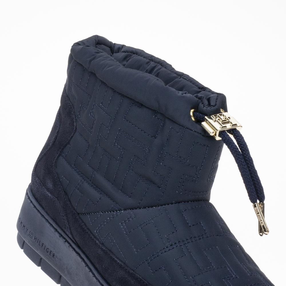 Cipő Tommy Hilfiger Tommy Monogram Snowboot FW0FW07637-DW6 - sötétkék
