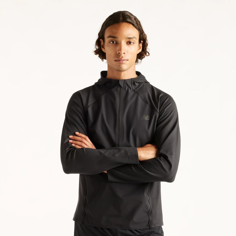 Férfi pulóver New Balance Reflective Run MT61021BBK - fekete