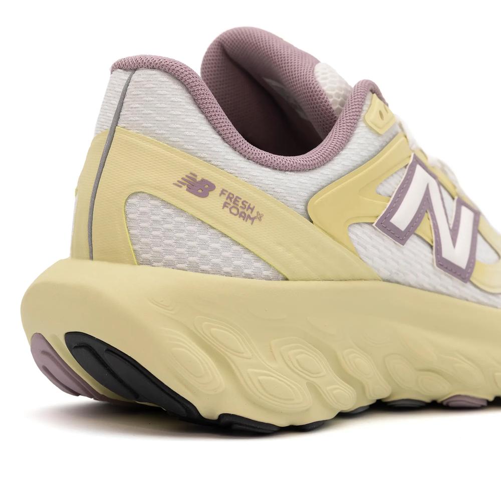 Cipő New Balance UTRNQB - fehér