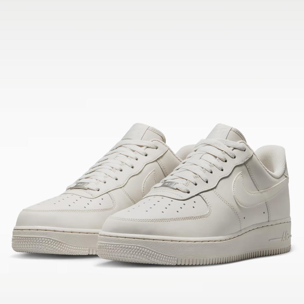 Cipő férfi Nike Air Force 1 '07 IH1698-003 - fehér