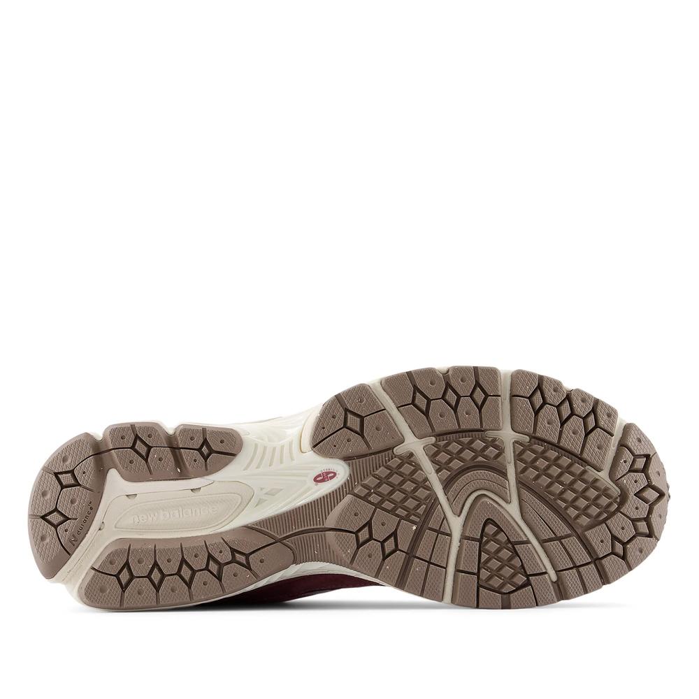 Cipő New Balance U2002RS - gesztenyebarna