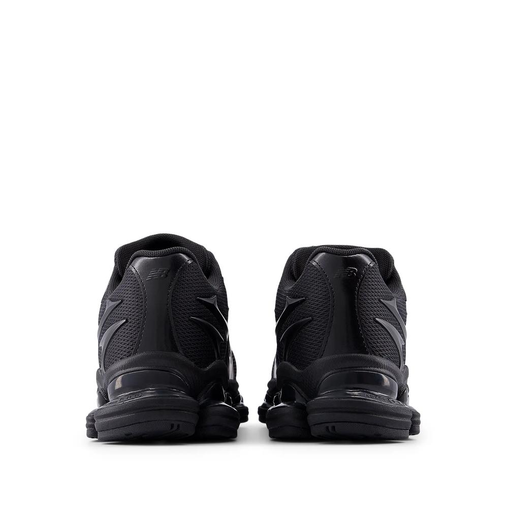 Unisex cipő New Balance U200078C - fekete