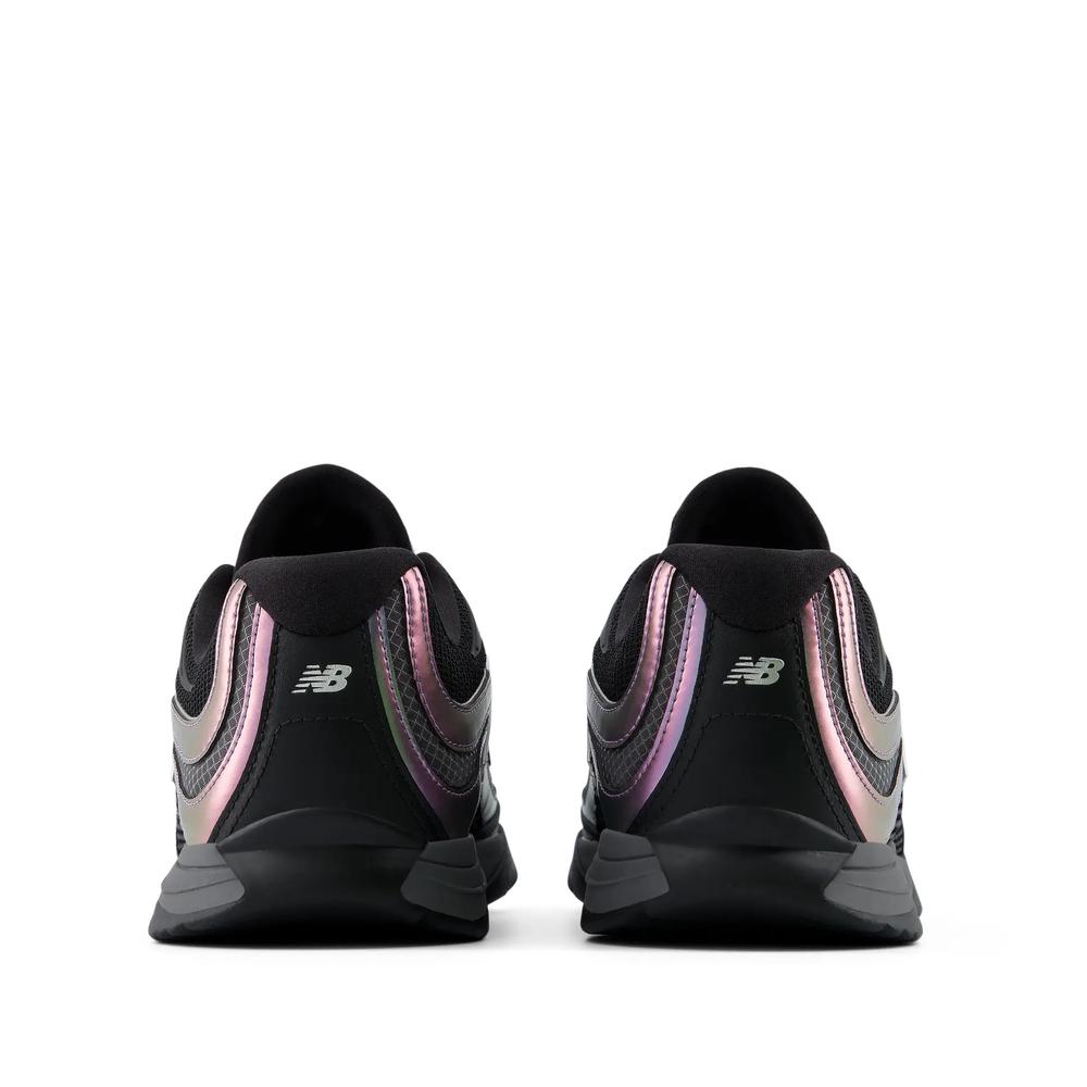 Unisex cipő New Balance URC562L1 - fekete