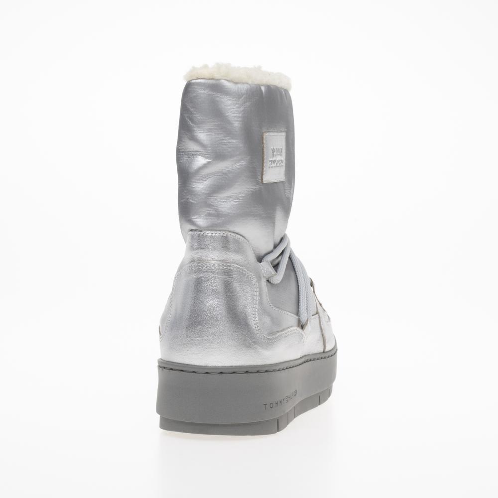 Cipő Tommy Hilfiger Tommy Essential Silver Boots FW0FW07506-0IM - ezüst
