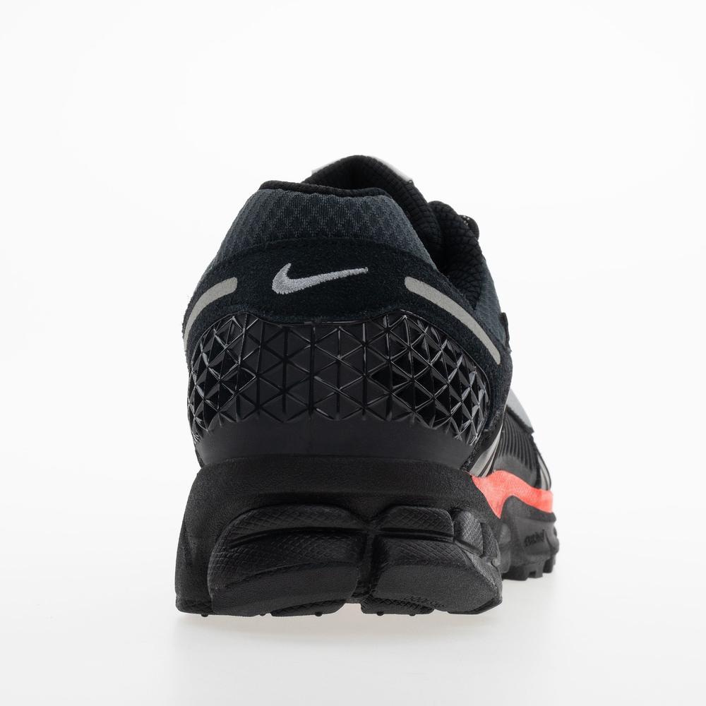 Férfi cipő Nike Zoom Vomero 5 HV2527-002 - fekete