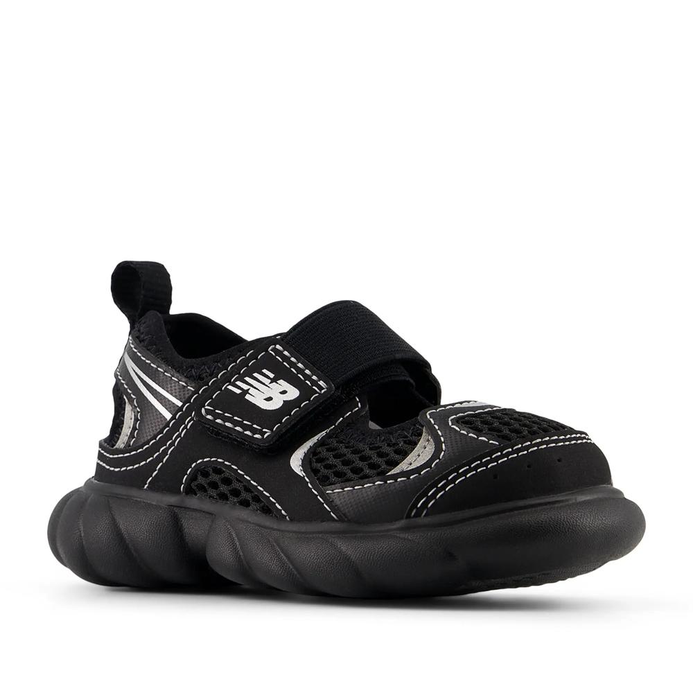 Gyermek szandál New Balance I230666 - fekete