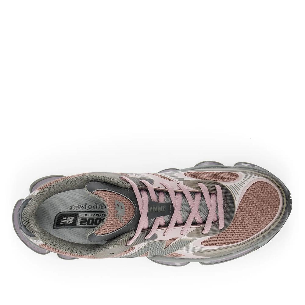 Unisex cipő New Balance U20002T8 - barna