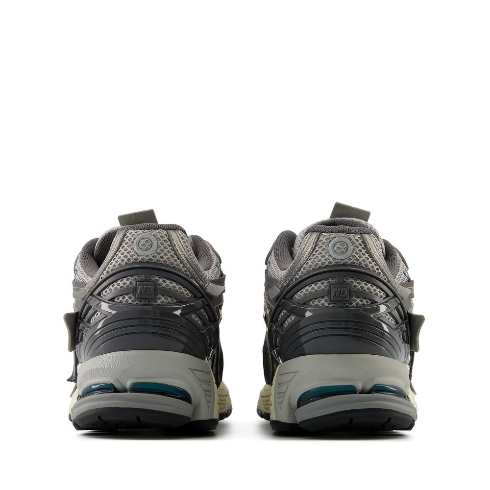 Unisex cipő New Balance U19066U8 - barna