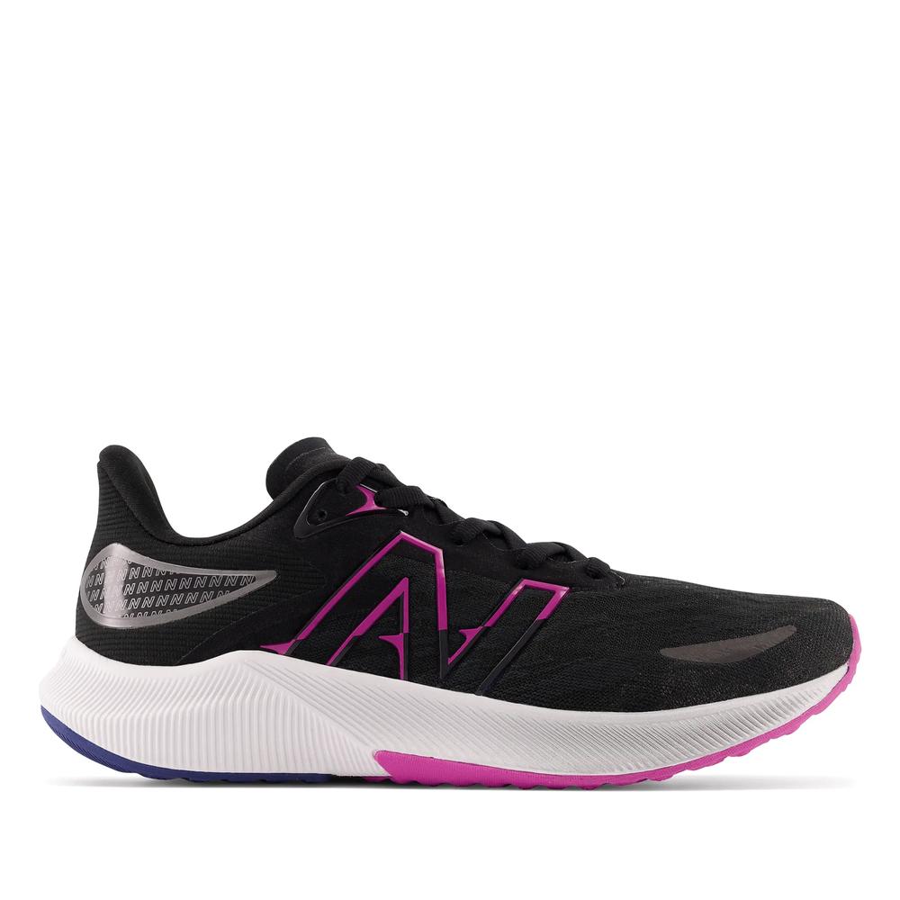 Női futócipő New Balance FuelCell Propel v3 WFCPRCD3 – fekete