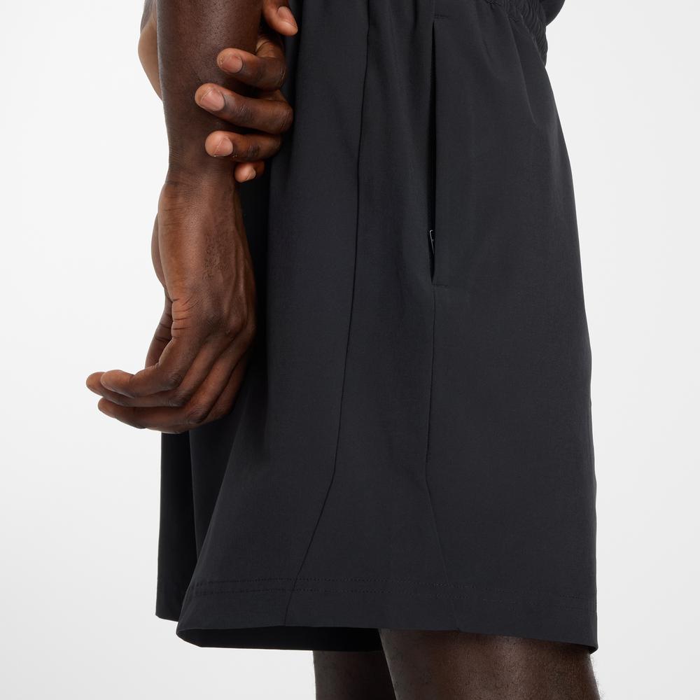 Férfi futónadrág New Balance MB6174CDBK - fekete