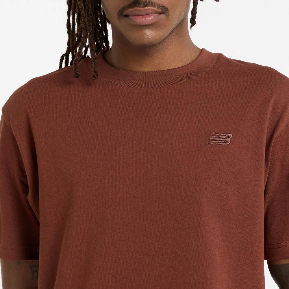 Férfi futópóló New Balance MT41533ROK - barna