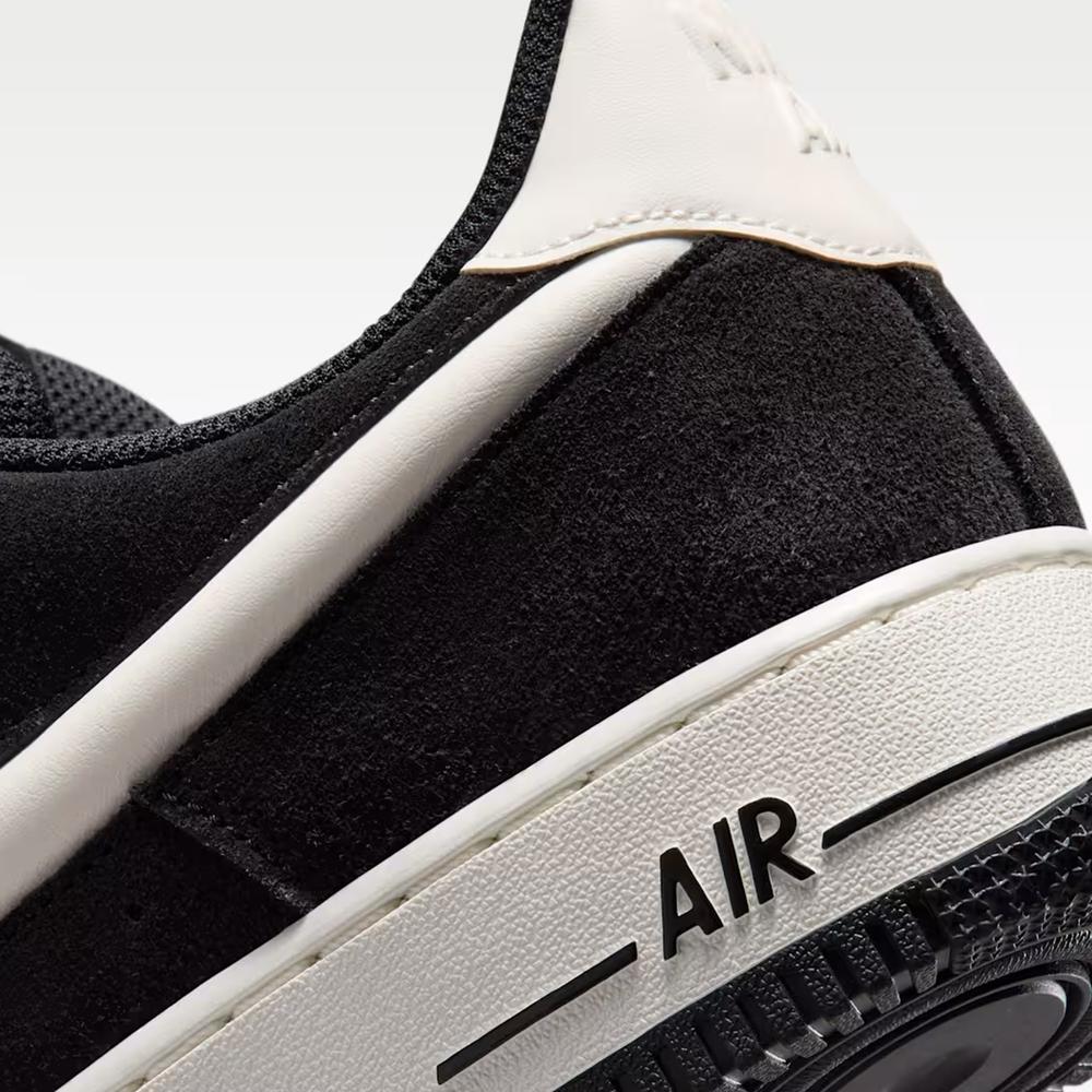 Cipő férfi Nike Air Force 1 '07 LV8 IU7592-001 - fekete