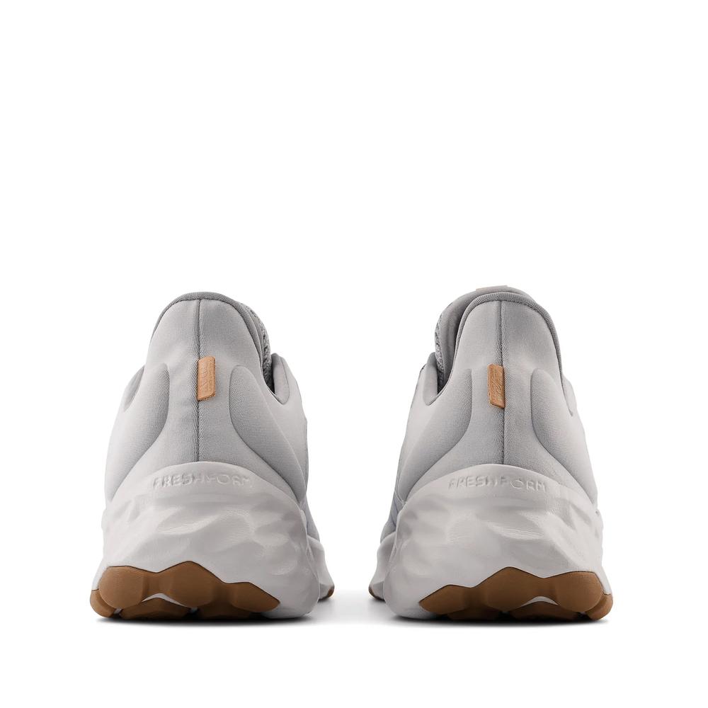 Férfi futócipő New Balance Fresh Foam Roav v2 MROAVRM2 – szürke