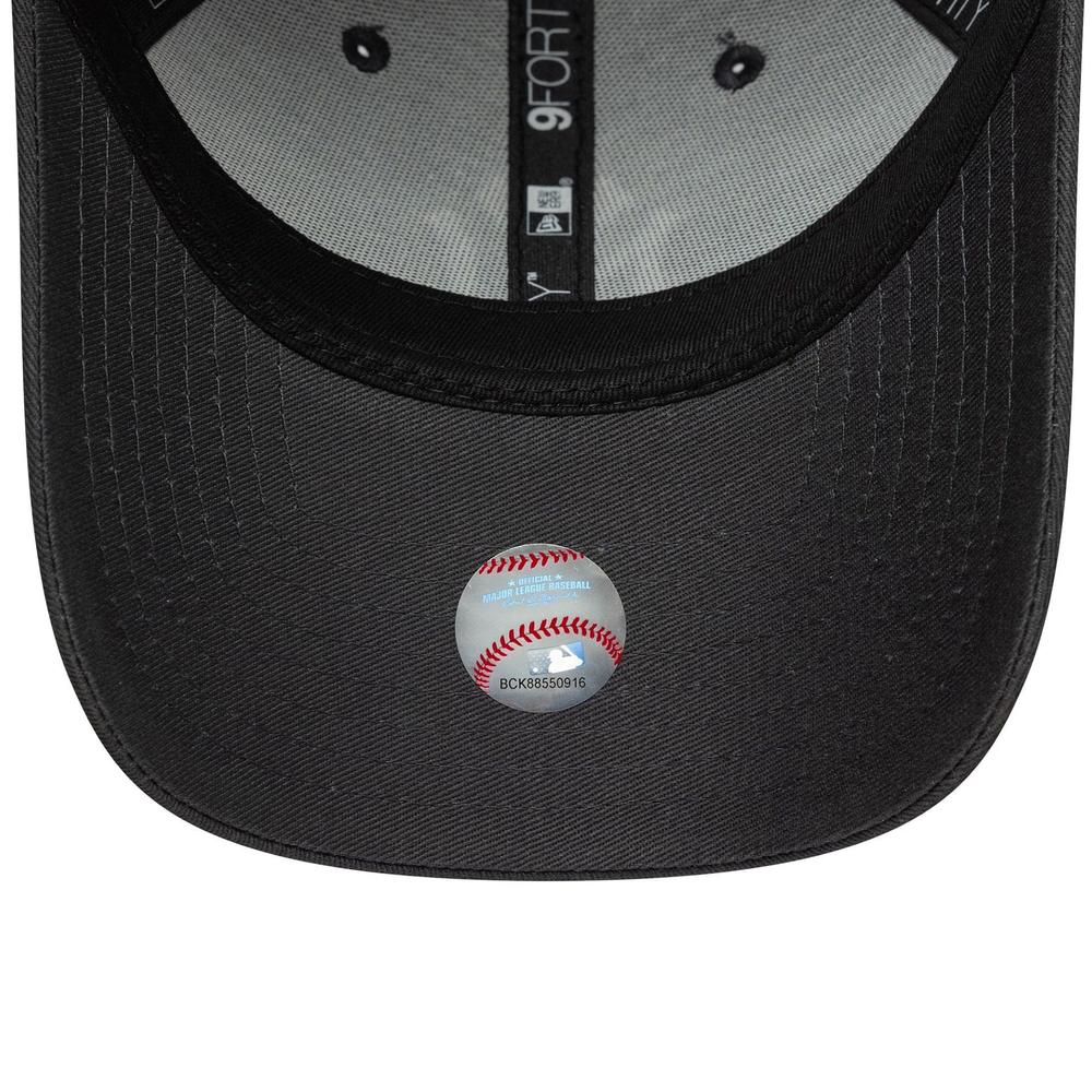 Sapka New Era New York Yankees MLB League Essential 9FORTY 60771707 - fekete