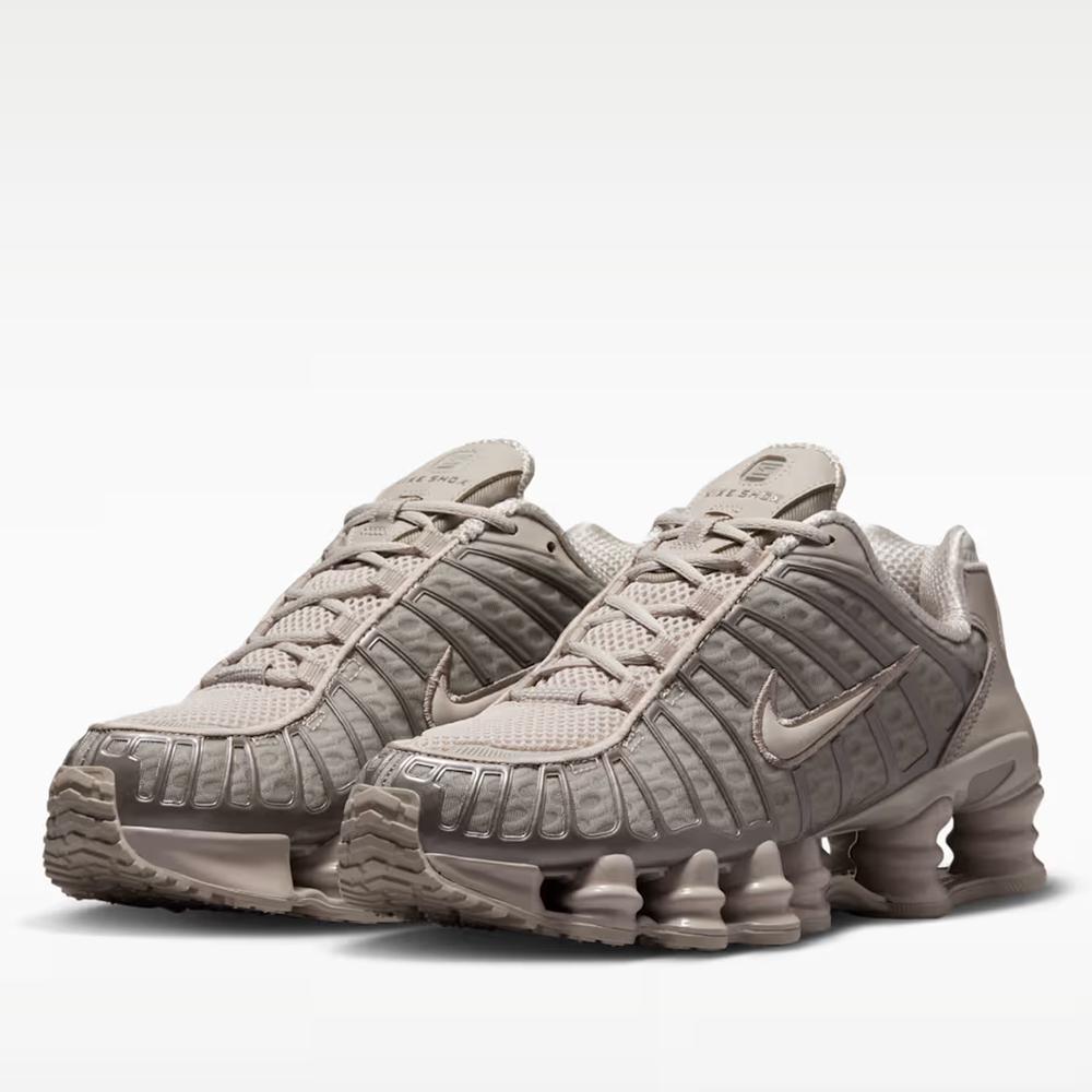 Női cipő Nike Shox TL AR3566-204 - bézs