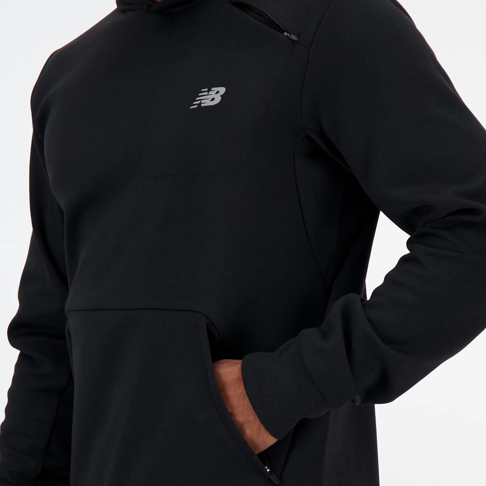 Férfi felső New Balance MT41139BK - fekete