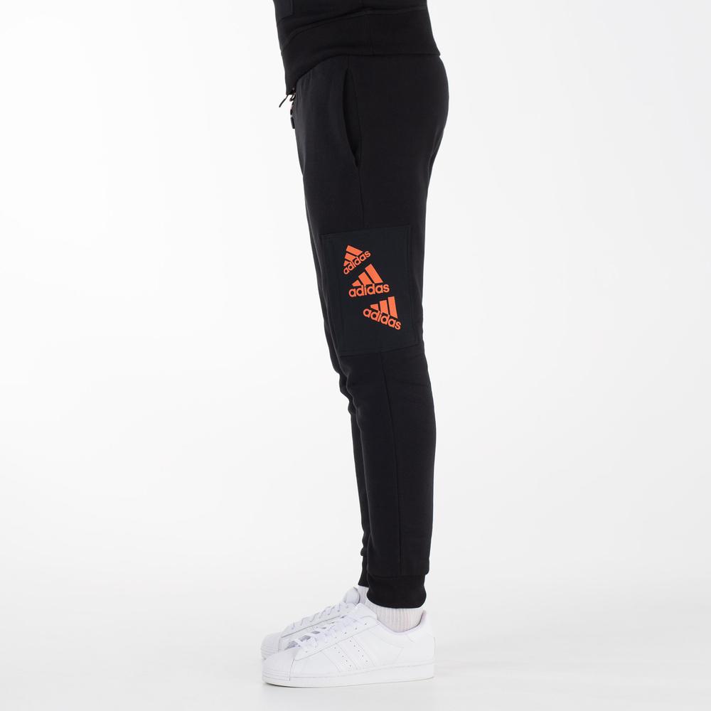 Alsonadrág adidas Essentials Brandlove Fleece HL9375 - fekete