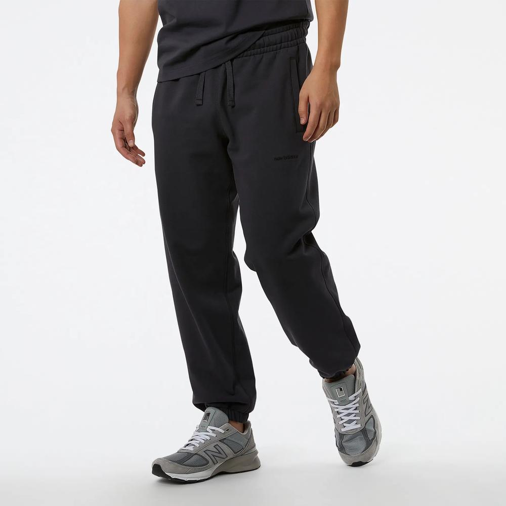 Melegítőnadrág New Balance MP23551PHM - fekete