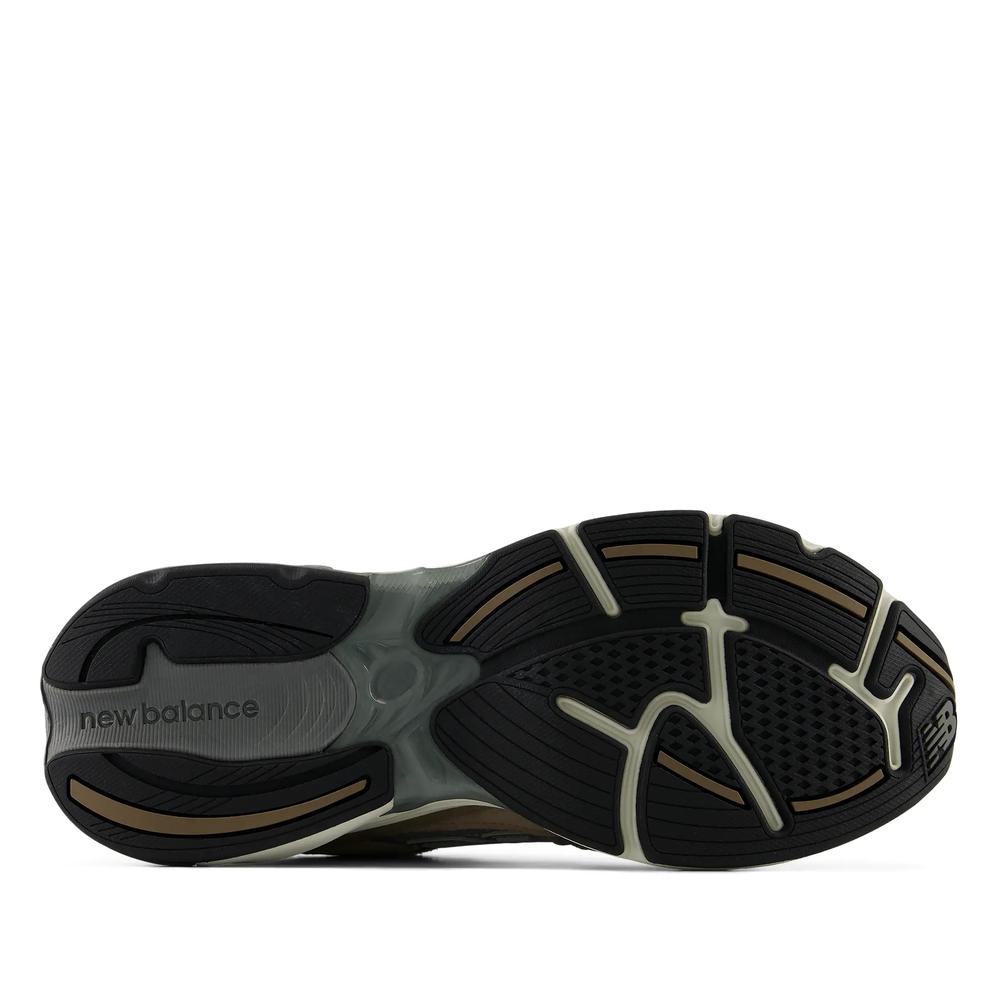 Unisex cipő New Balance U20107RI - barna