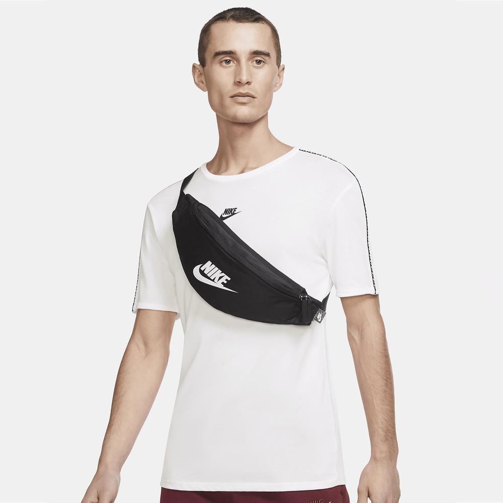 Tasak Nike Heritage DB0490-010 - fekete