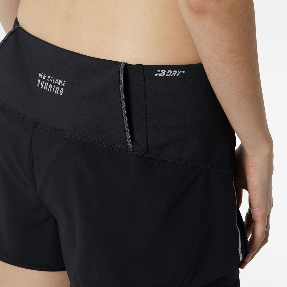 Női rövidnadrág New Balance WS21270BK – fekete
