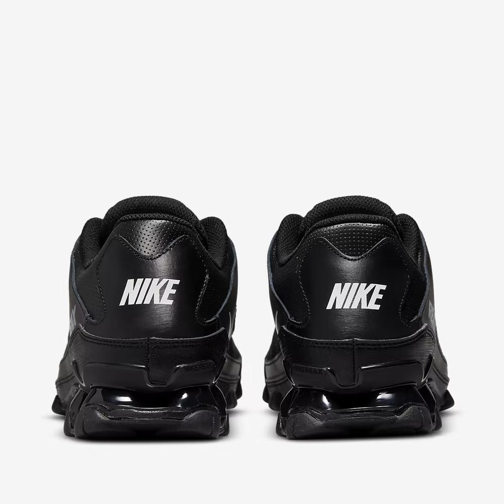 Cipő férfi Nike Reax 8 TR Mesh 621716-033 - fekete