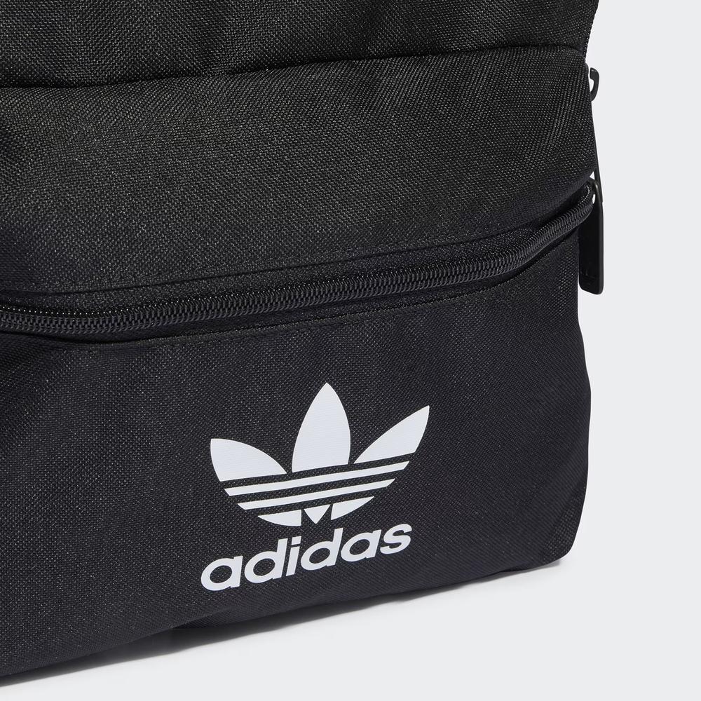 Hátitáska adidas Originals Small Adicolor Classic Backpack IJ0762 - fekete