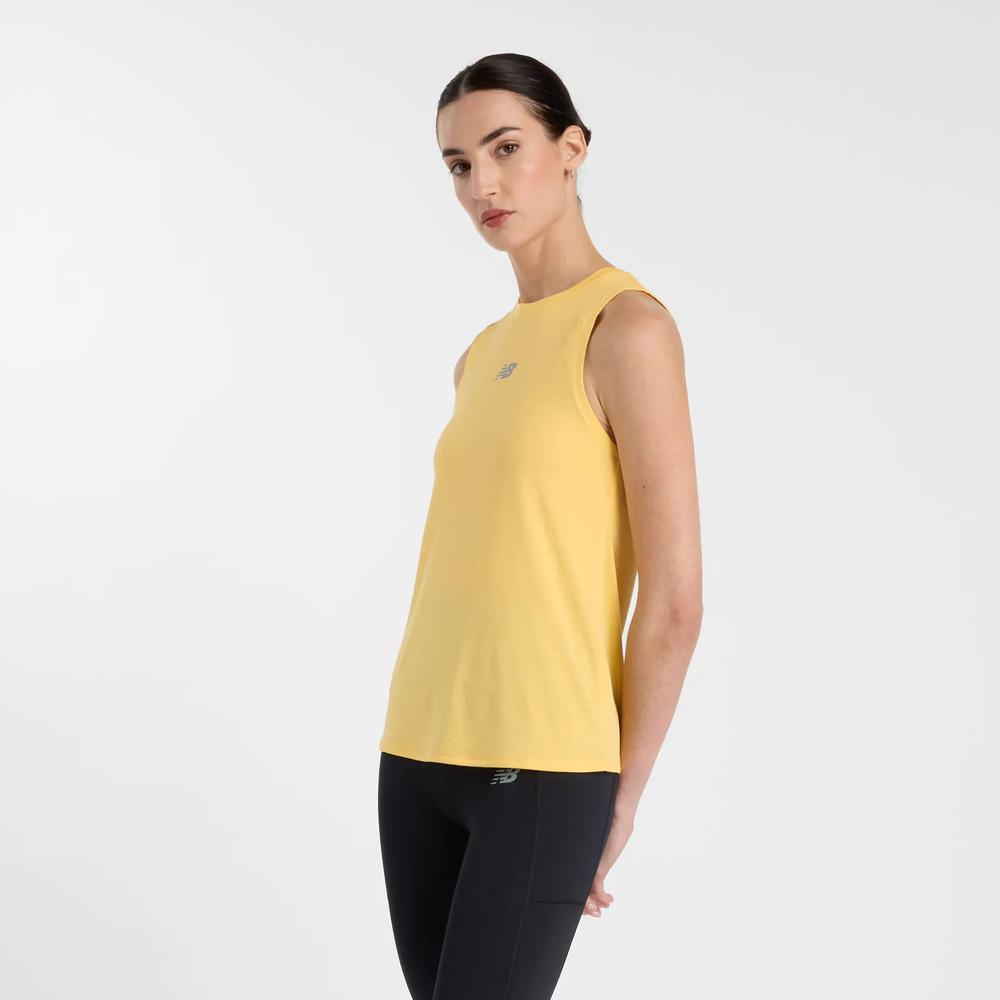 Női póló New Balance WT51252CEE - sárga