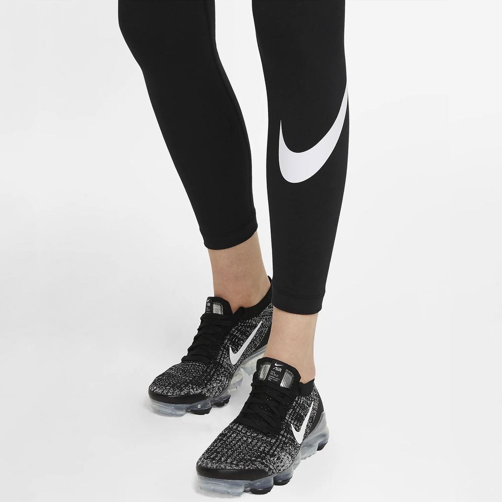 Bokavédő Nike Sportswear Essential CZ8530-010 - fekete